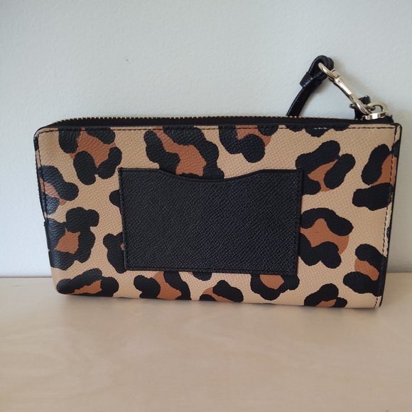 Coach Wristlet/Wallet - Picture 2 of 2